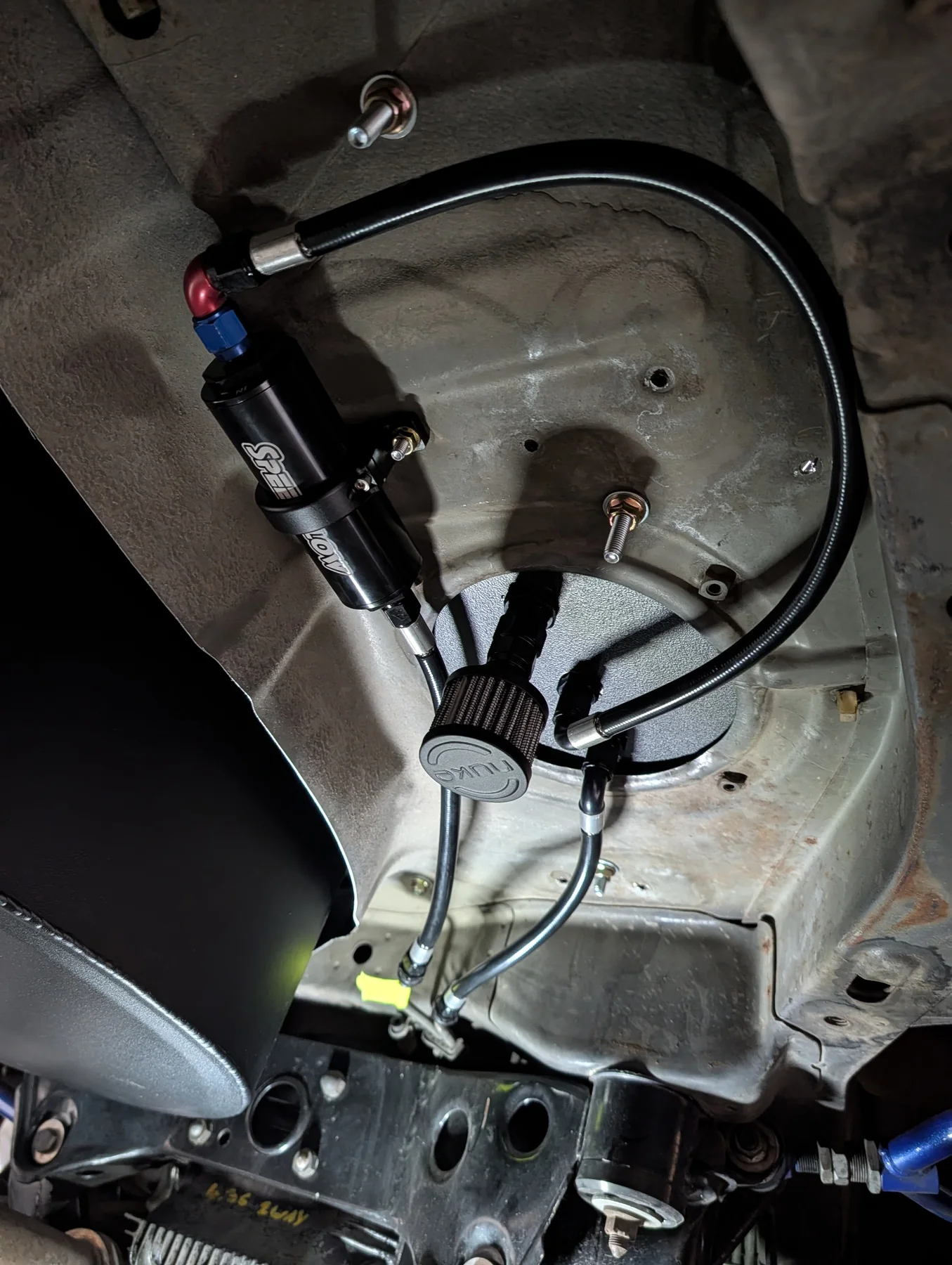 Custom fuel system plumbing