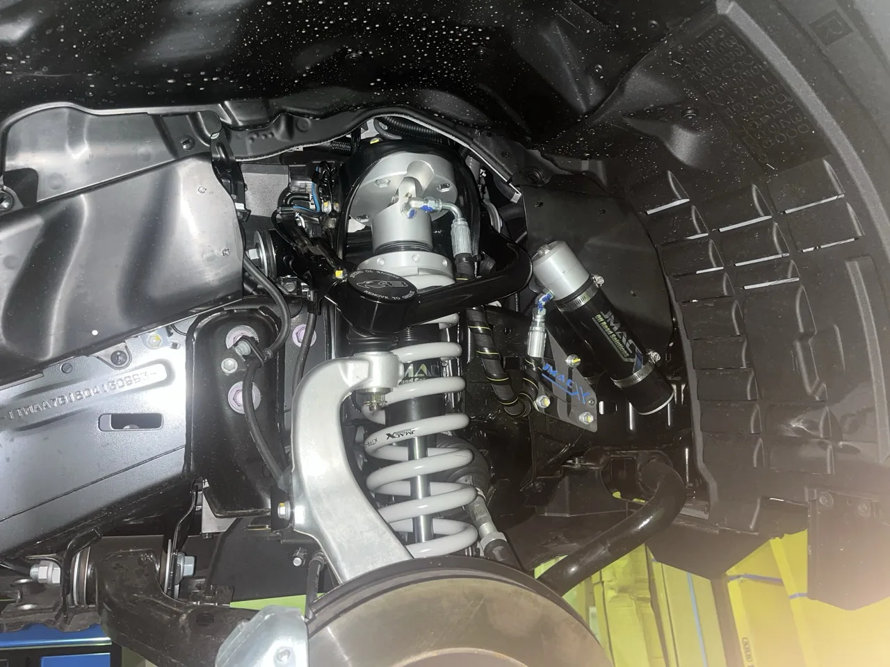 JMACX suspension on 300 Series LandCruiser